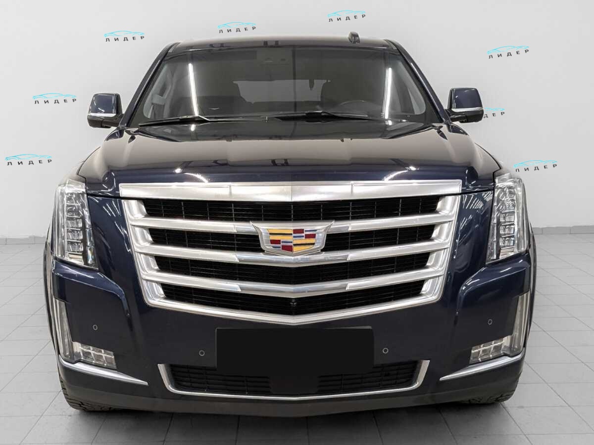 Б/У Кадиллак Эскалэйд 2018 года. Фото: #1