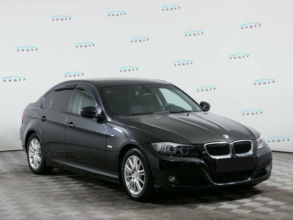 Б/У БМВ 3 серии 2010 года. Фото: #2