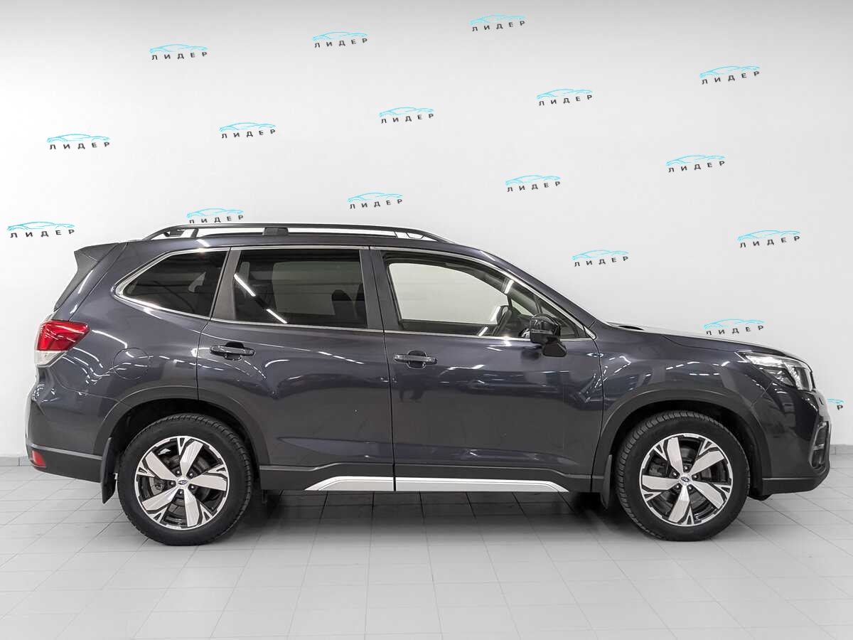 Б/У Субару Форестер 2019 года. Фото: #3