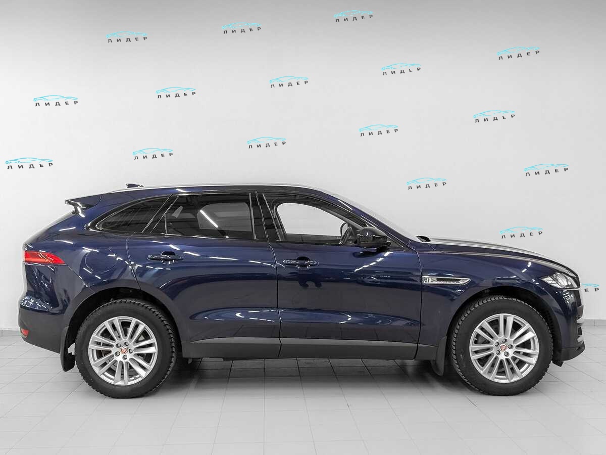 Б/У Ягуар Ф-Пэйс 2017 года. Фото: #3