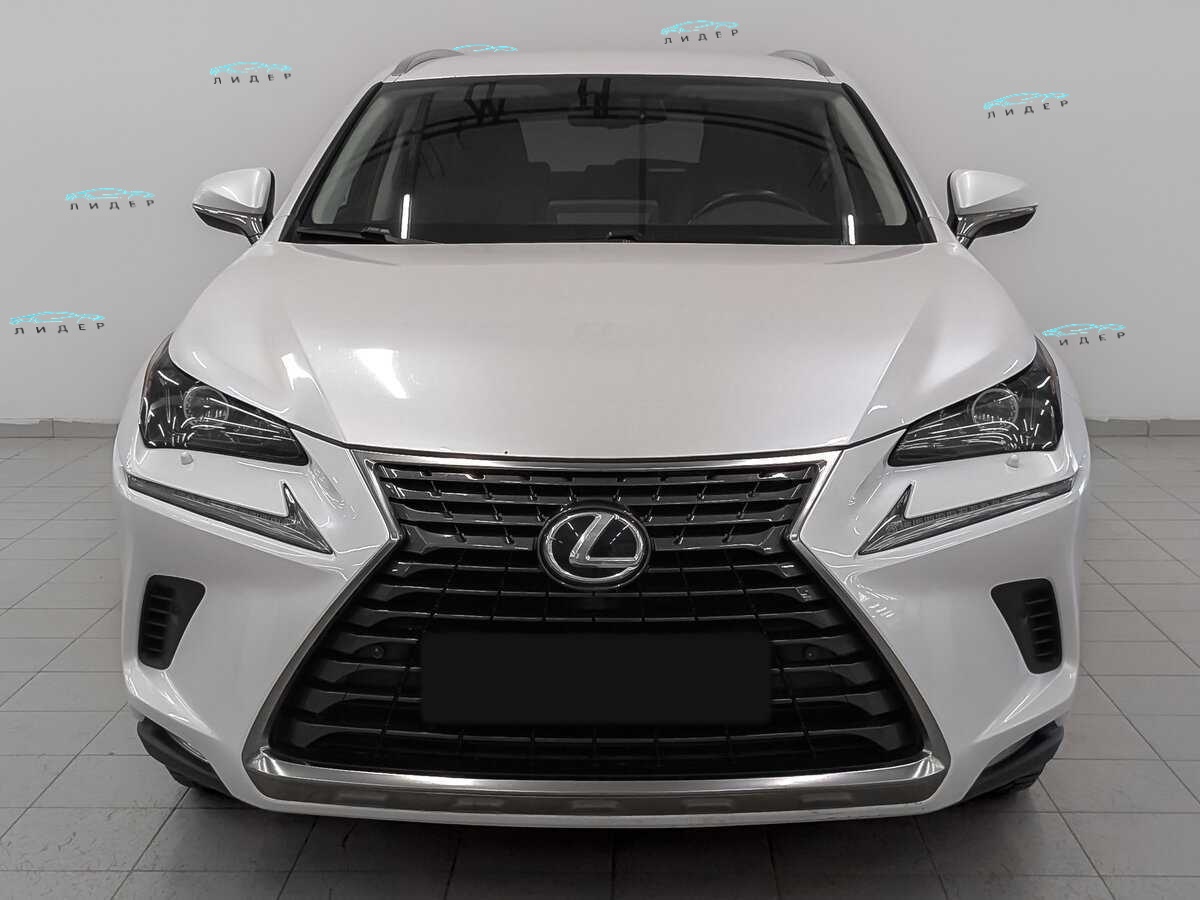 Б/У Лексус Н-Икс 2019 года. Фото: #1