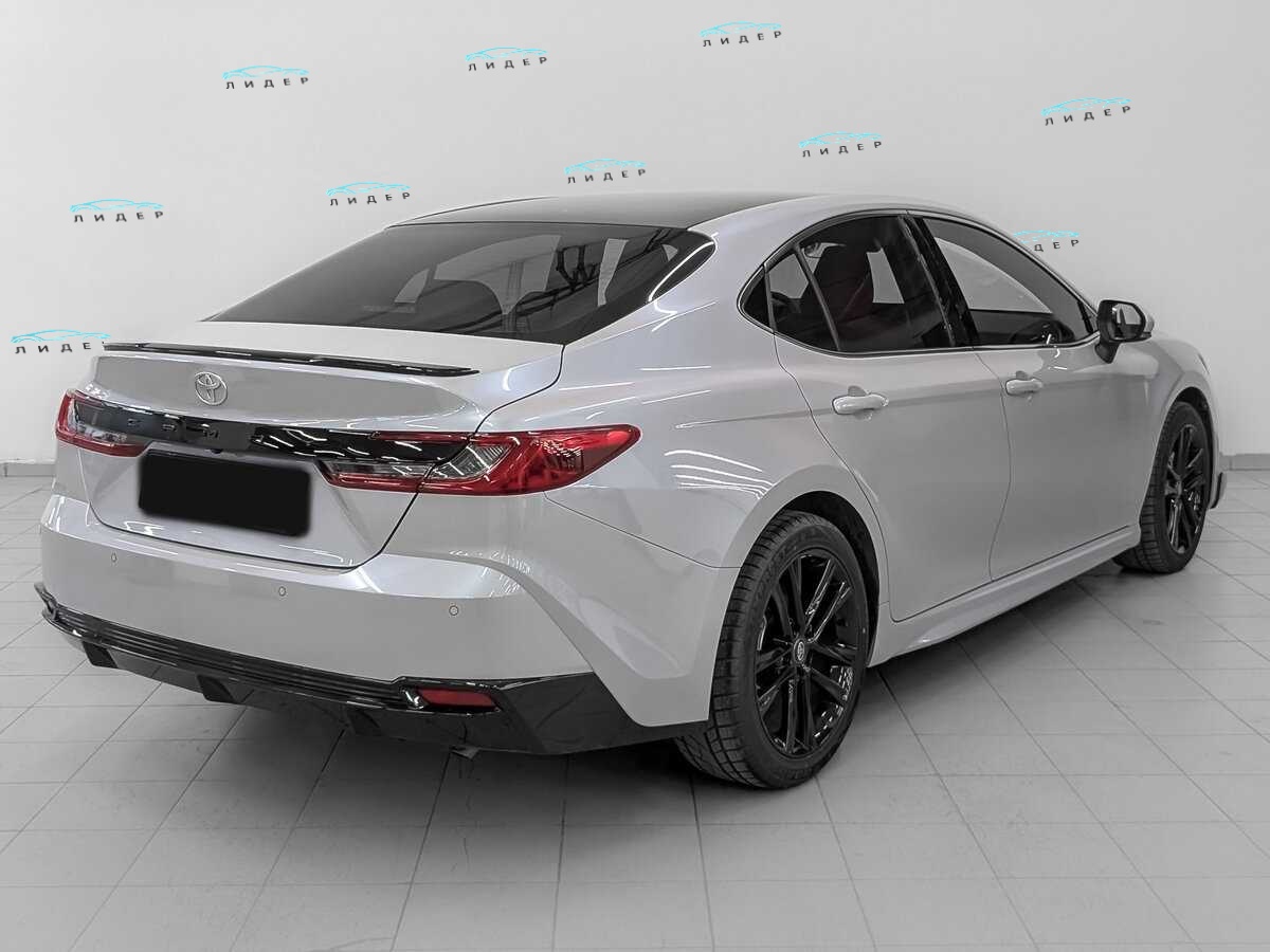 Б/У Тойота Камри 2024 года. Фото: #4
