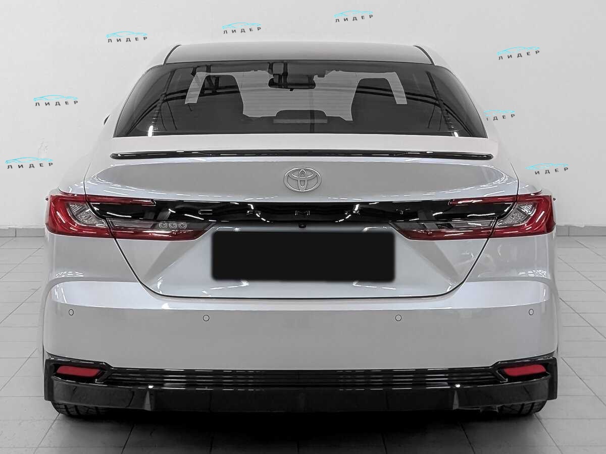 Б/У Тойота Камри 2024 года. Фото: #5