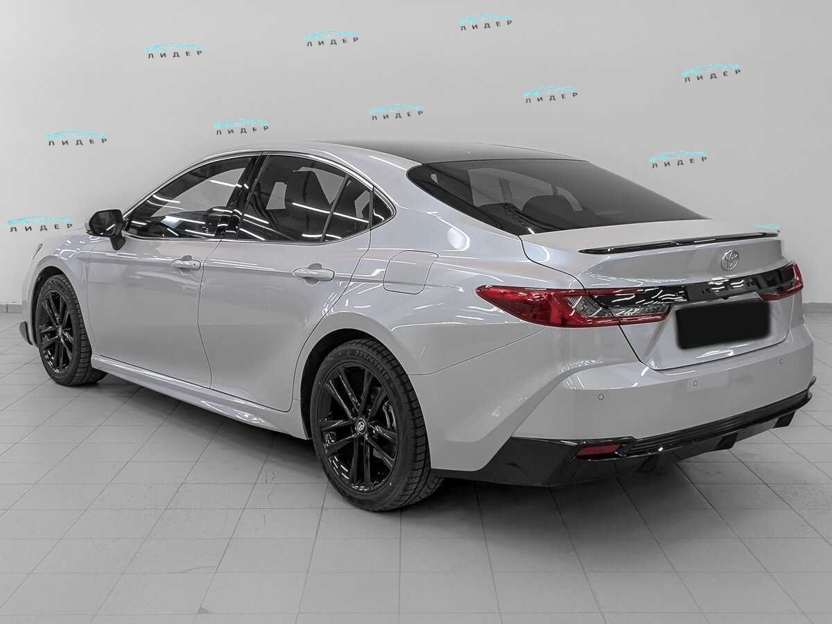 Б/У Тойота Камри 2024 года. Фото: #6