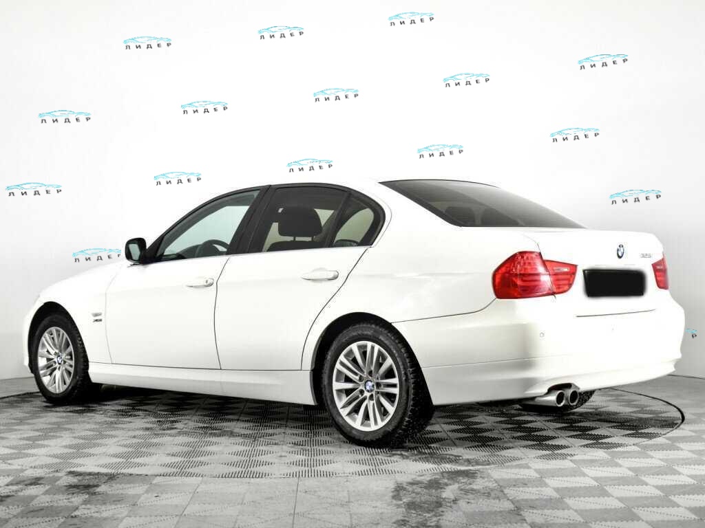 Б/У БМВ 3 серии 2009 года. Фото: #5