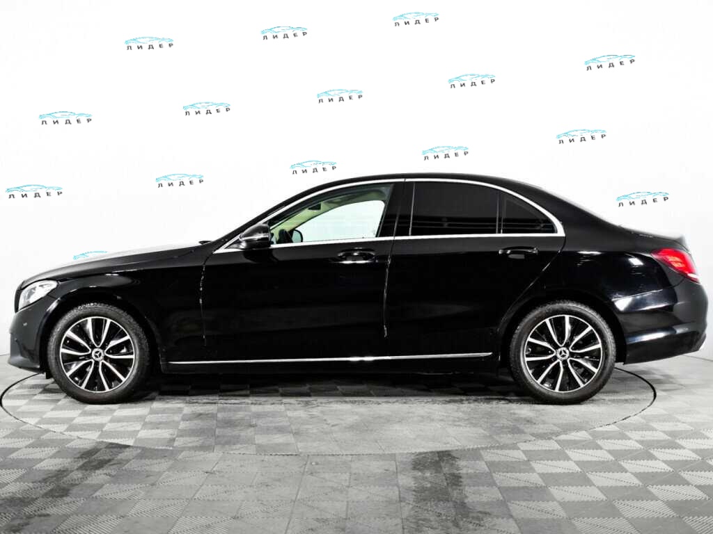 Б/У Мерседес-Бенц Ц-Класс 2018 года. Фото: #7