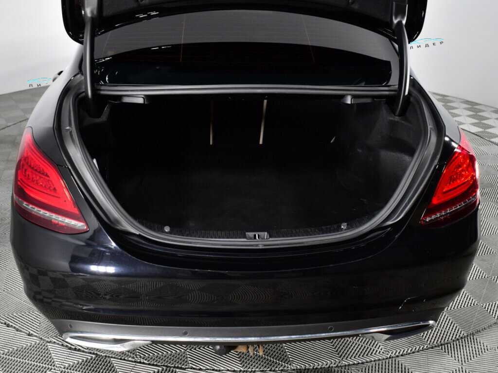 Б/У Мерседес-Бенц Ц-Класс 2018 года. Фото: #16