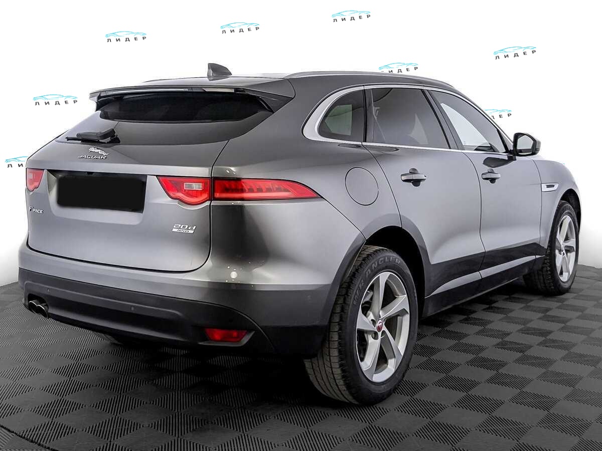Б/У Ягуар Ф-Пэйс 2016 года. Фото: #4