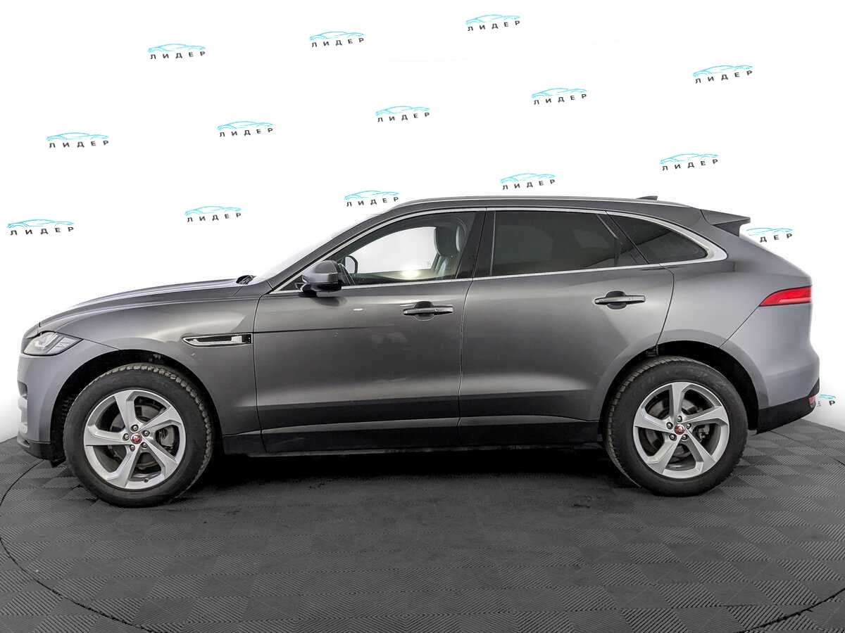 Б/У Ягуар Ф-Пэйс 2016 года. Фото: #7