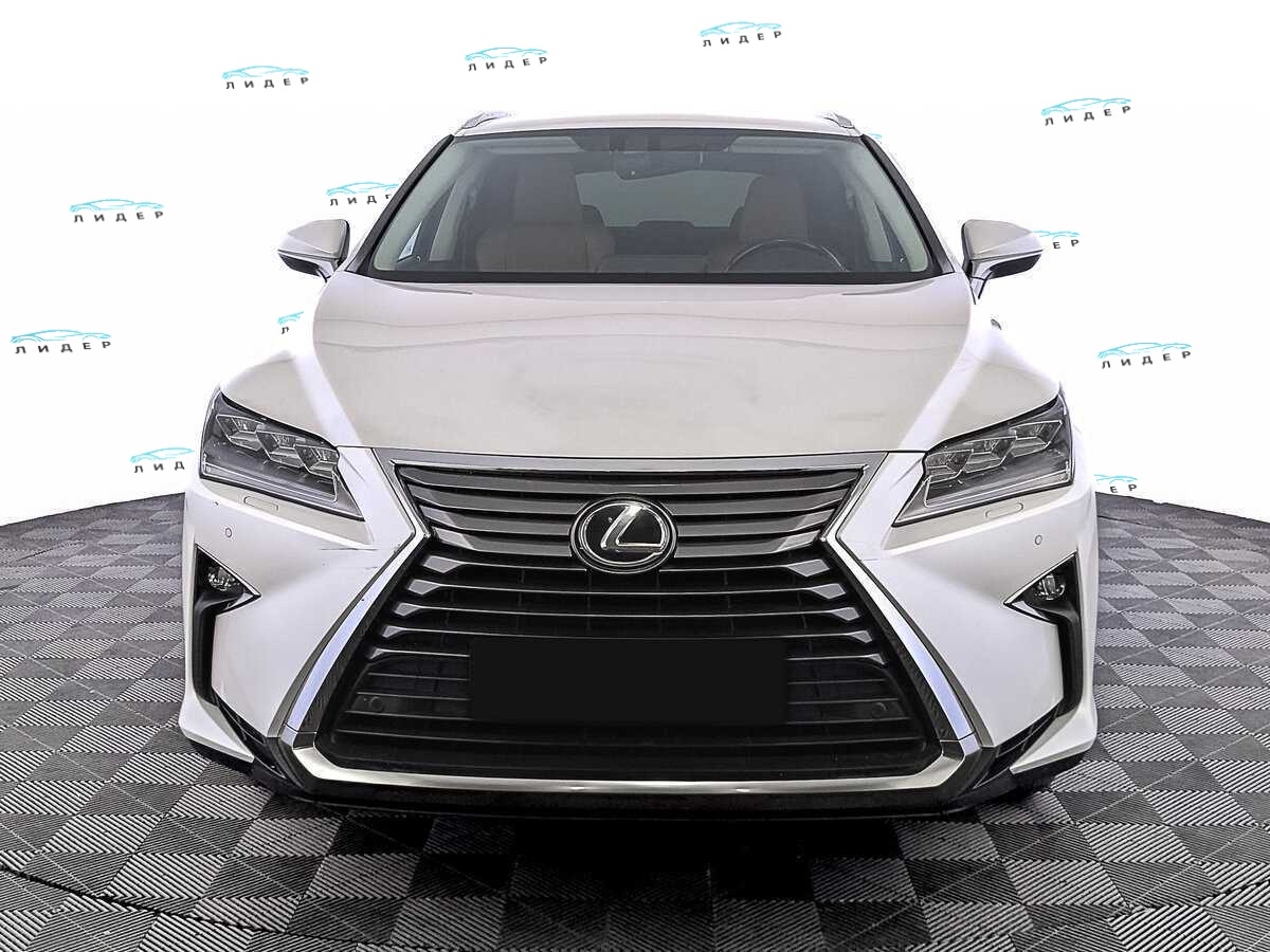 Б/У Лексус Р-Икс 2017 года. Фото: #1