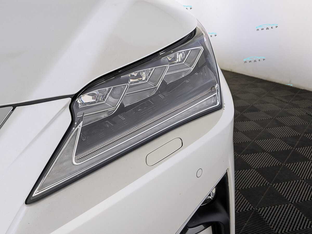 Б/У Лексус Р-Икс 2017 года. Фото: #10