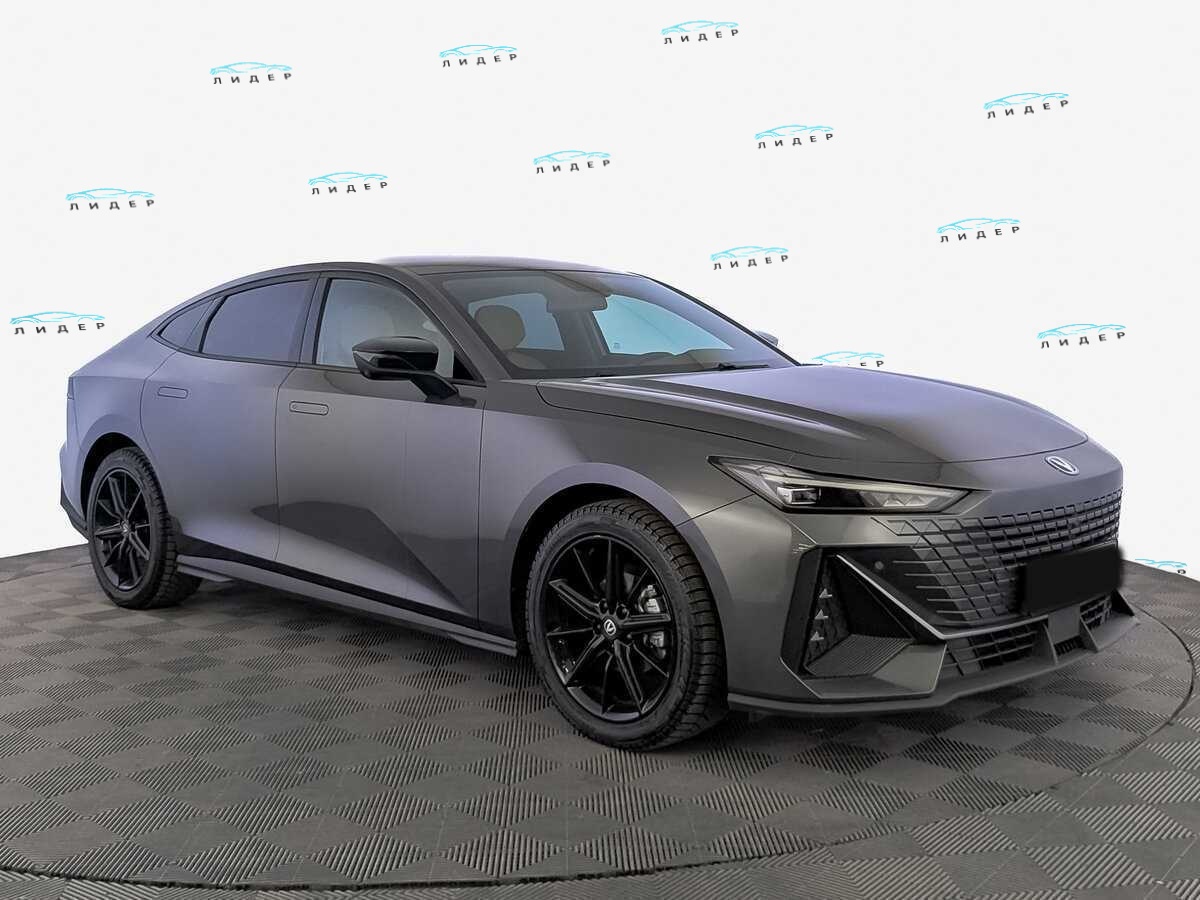 Б/У Чанган УНИ-В 2022 года. Фото: #2