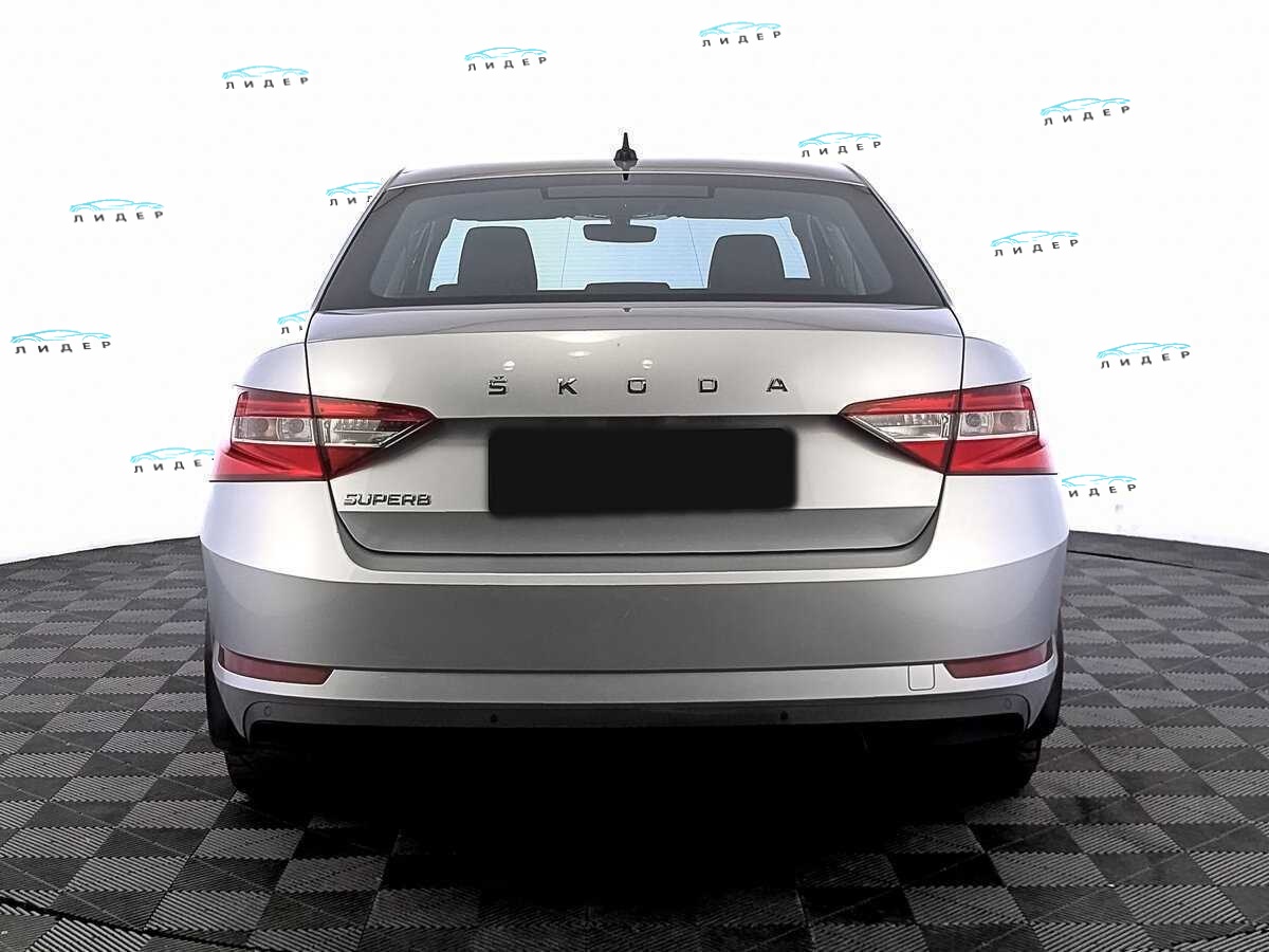 Б/У Шкода Суперб 2021 года. Фото: #5
