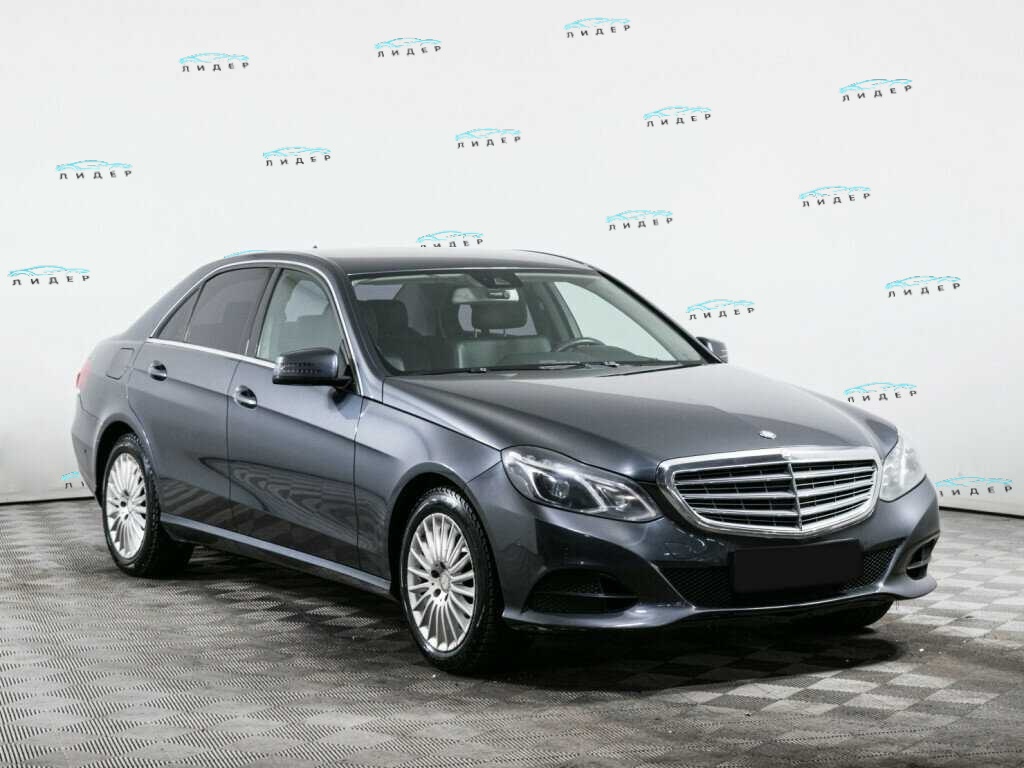 Б/У Мерседес-Бенц Е-Класс 2014 года. Фото: #2
