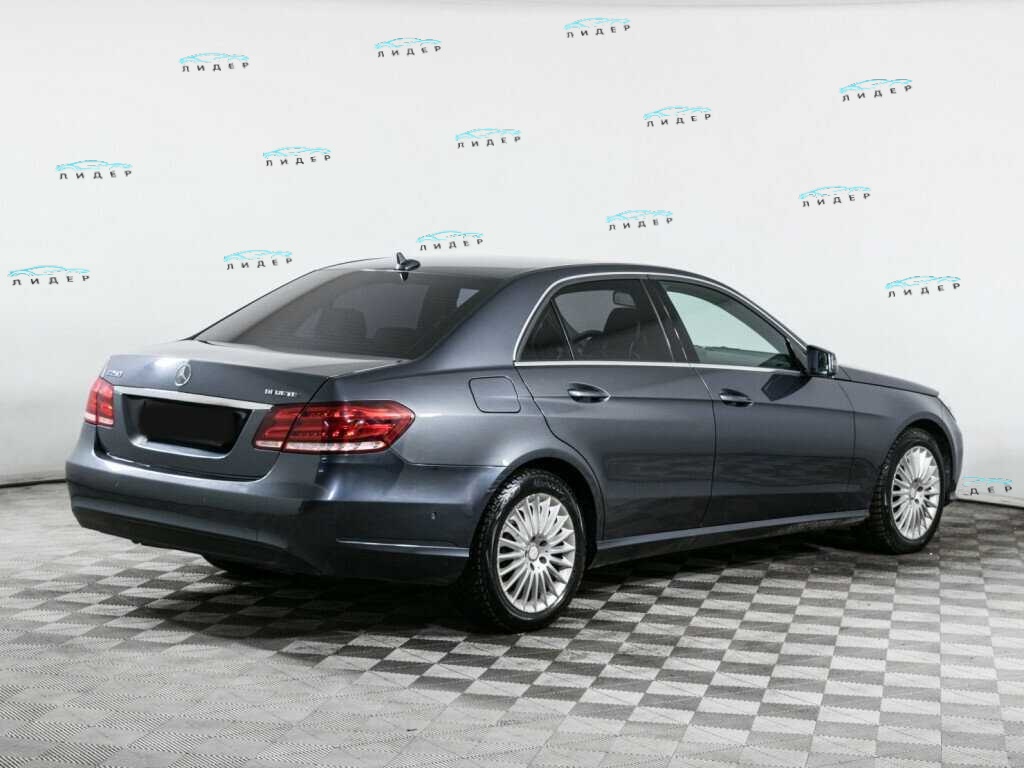 Б/У Мерседес-Бенц Е-Класс 2014 года. Фото: #3