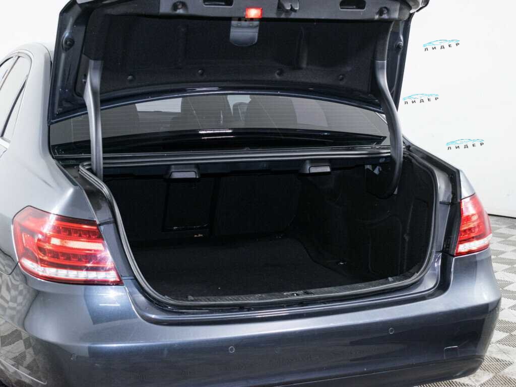 Б/У Мерседес-Бенц Е-Класс 2014 года. Фото: #6