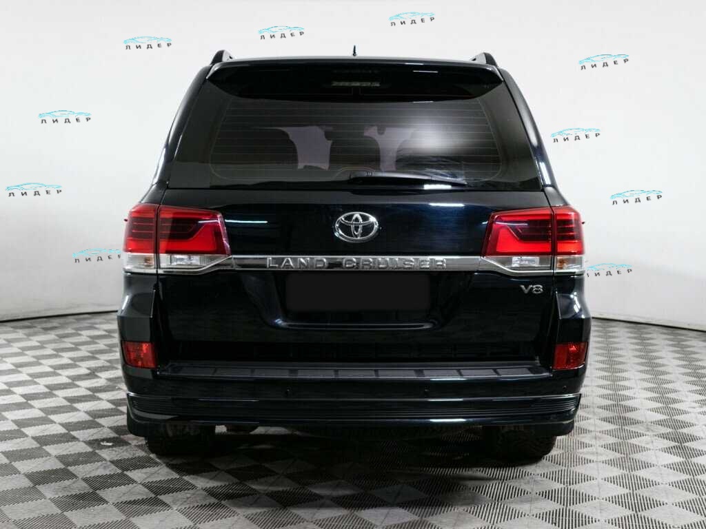 Б/У Тойота Лэнд Крузер 2019 года. Фото: #2