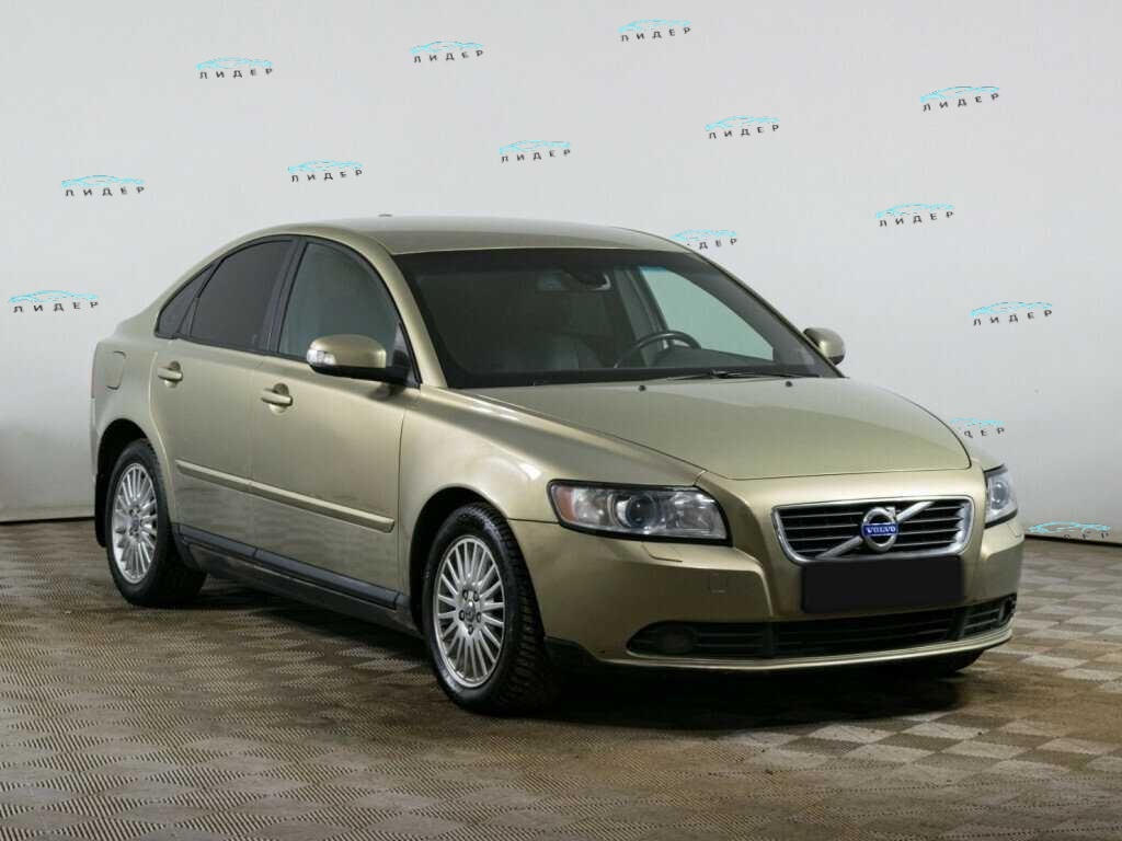 Б/У Вольво С40 2007 года. Фото: #2