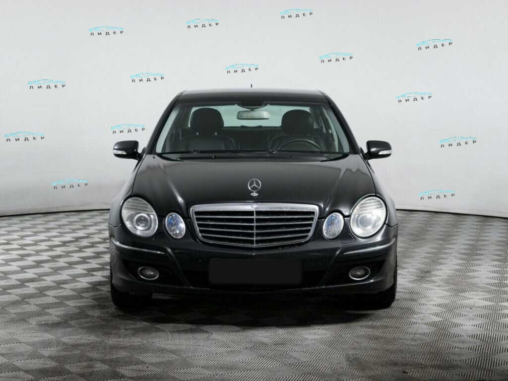 Б/У Мерседес-Бенц Е-Класс 2007 года. Фото: #1