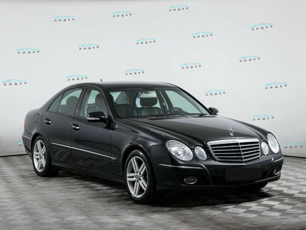 Б/У Мерседес-Бенц Е-Класс 2007 года. Фото: #2