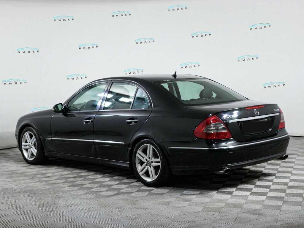 Б/У Мерседес-Бенц Е-Класс 2007 года. Фото: #5
