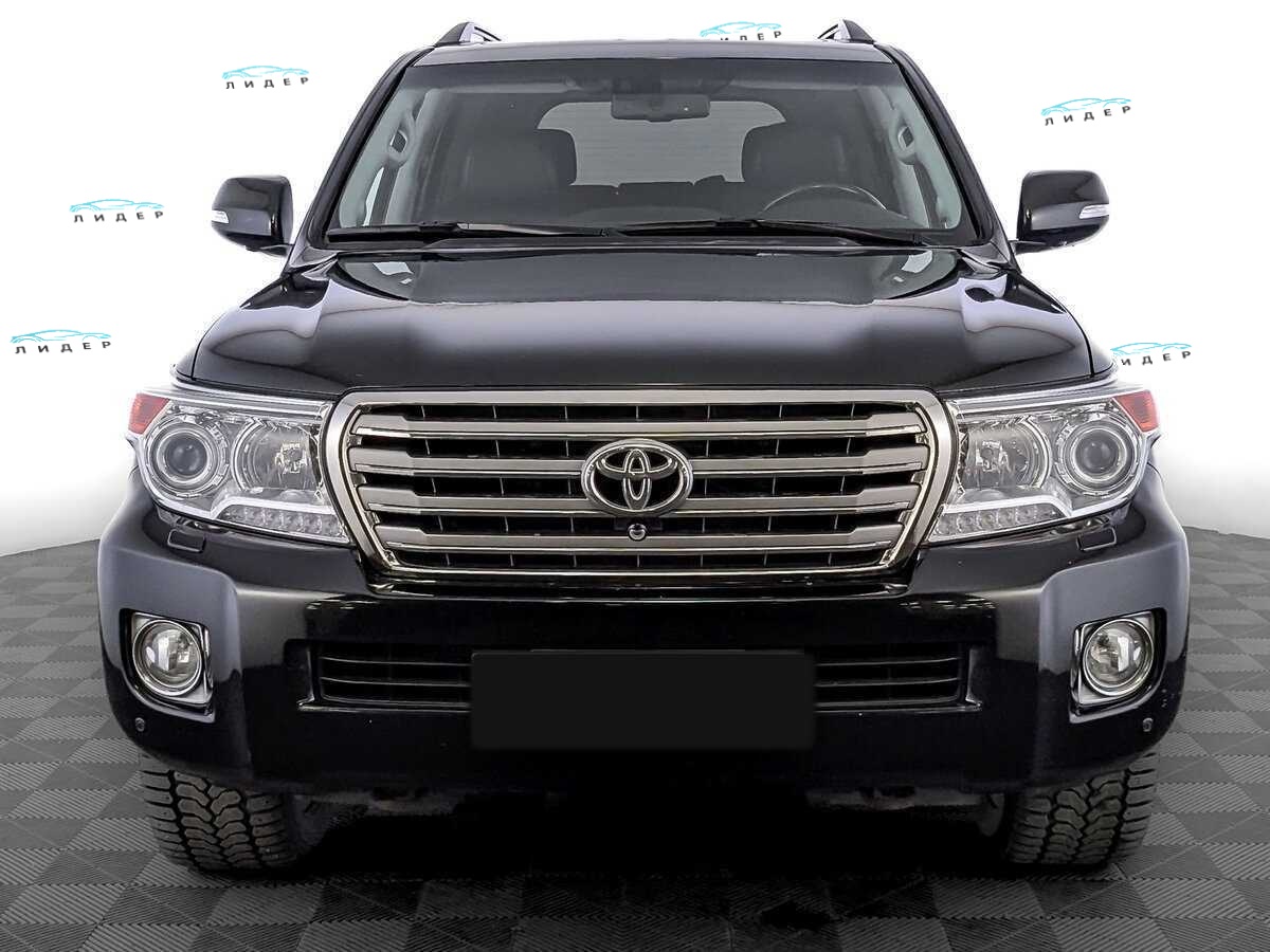 Б/У Тойота Лэнд Крузер 2015 года. Фото: #1