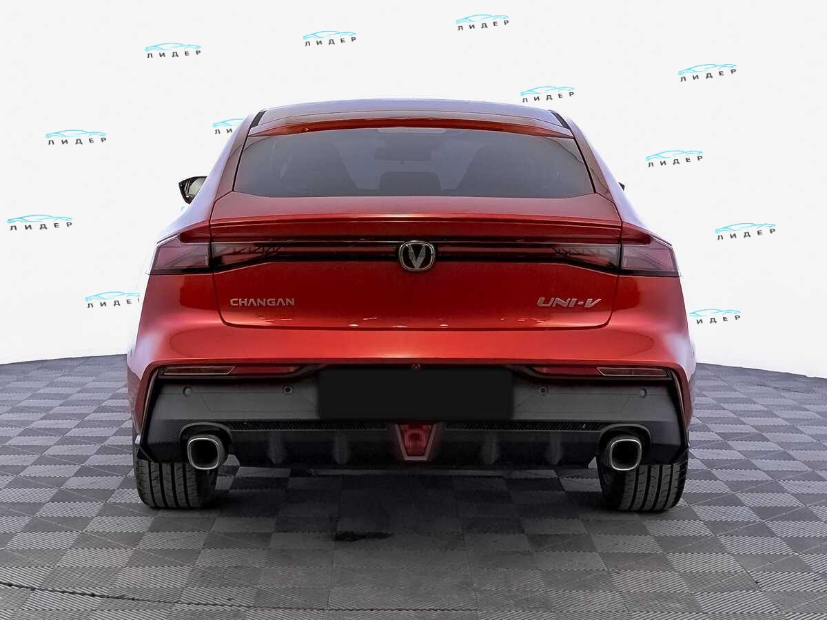 Б/У Чанган УНИ-В 2024 года. Фото: #5