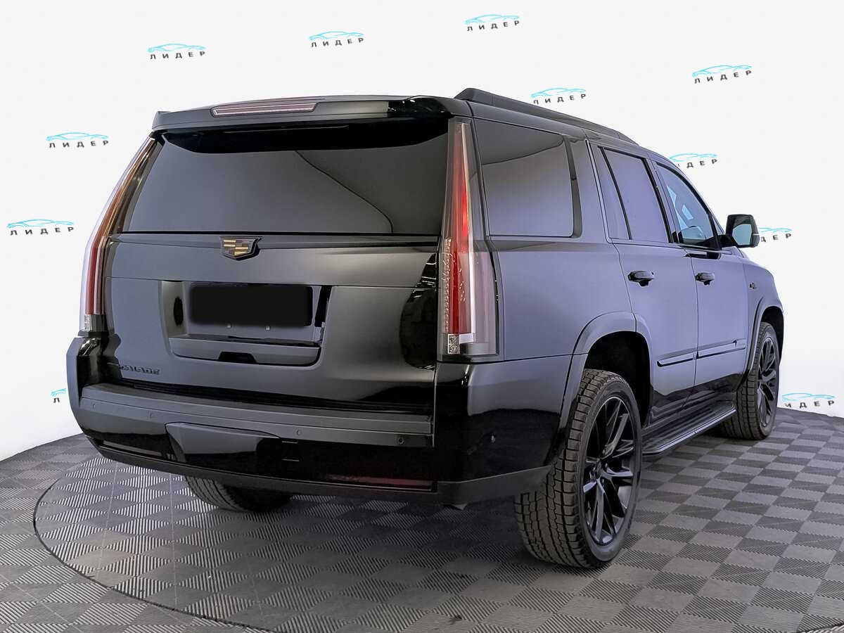 Б/У Кадиллак Эскалэйд 2019 года. Фото: #4