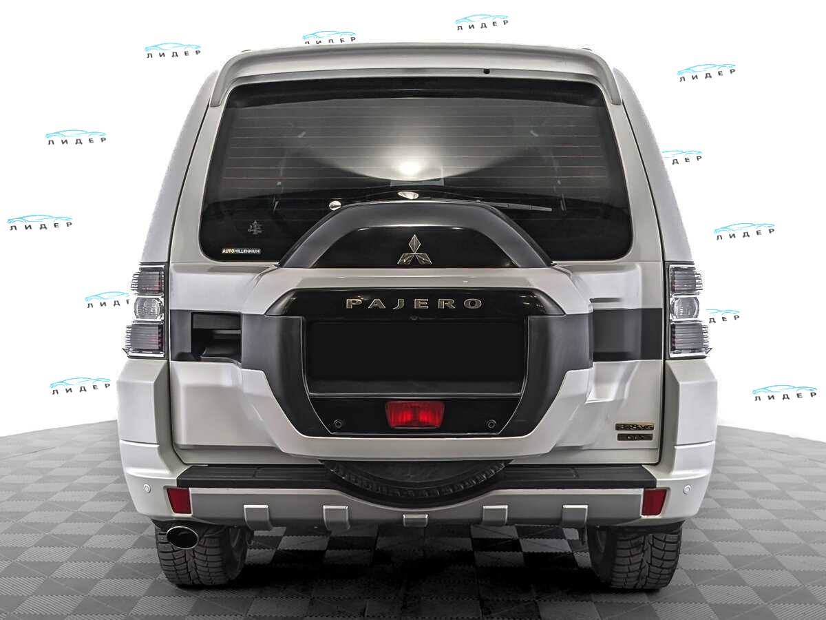 Б/У Митсубиши Паджеро 2019 года. Фото: #5