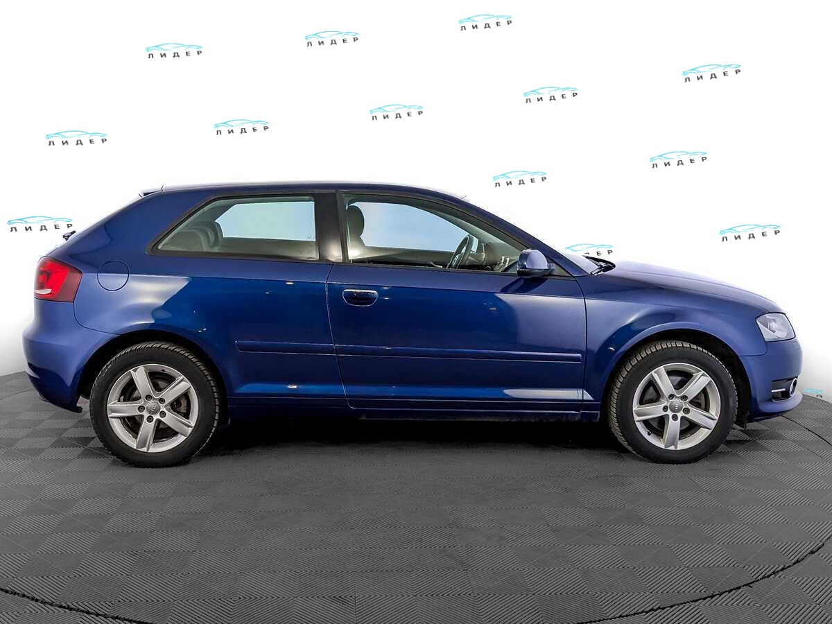 Б/У Ауди А3 2011 года. Фото: #3