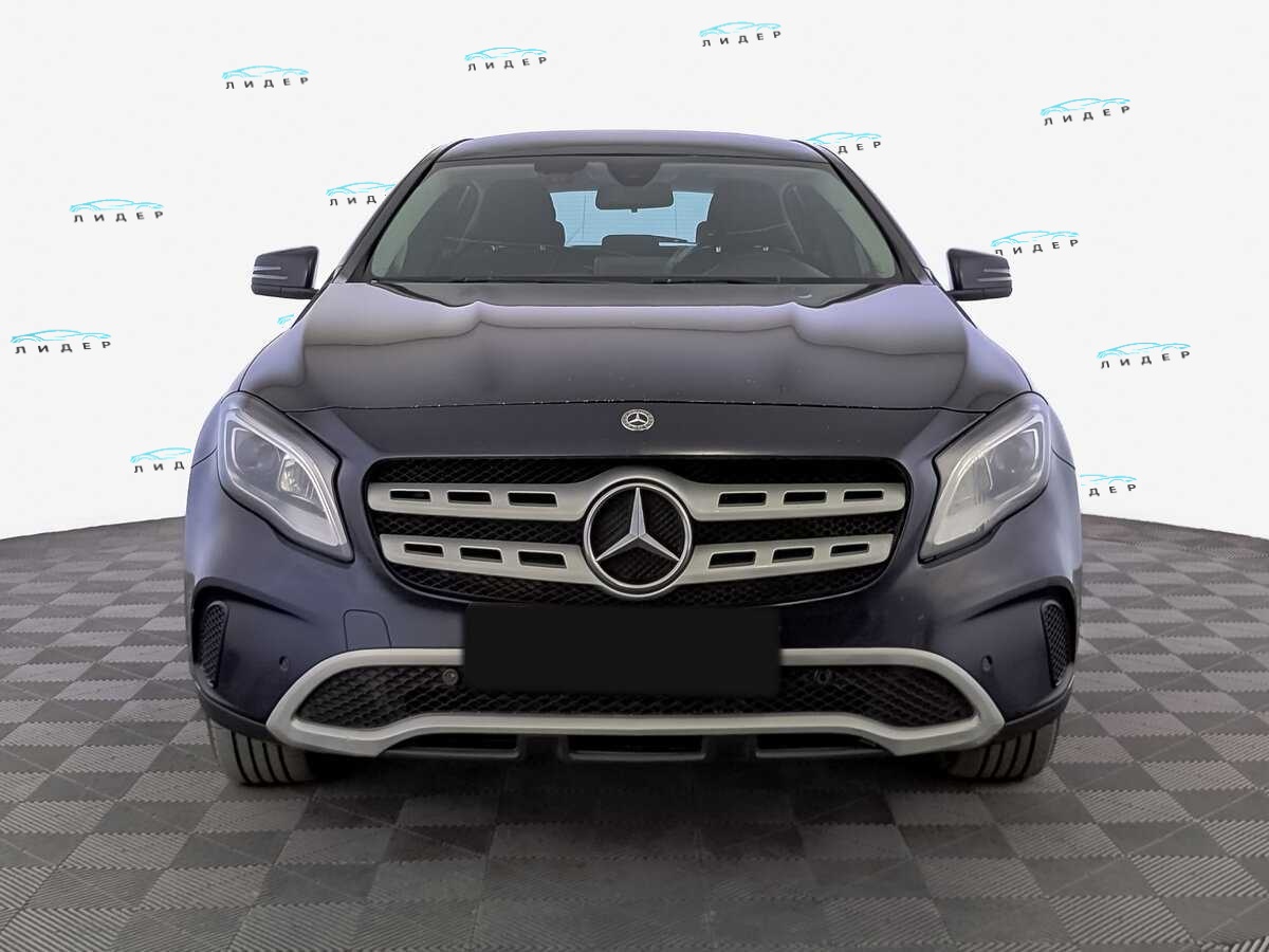 Б/У Мерседес-Бенц ГЛА 2018 года. Фото: #1