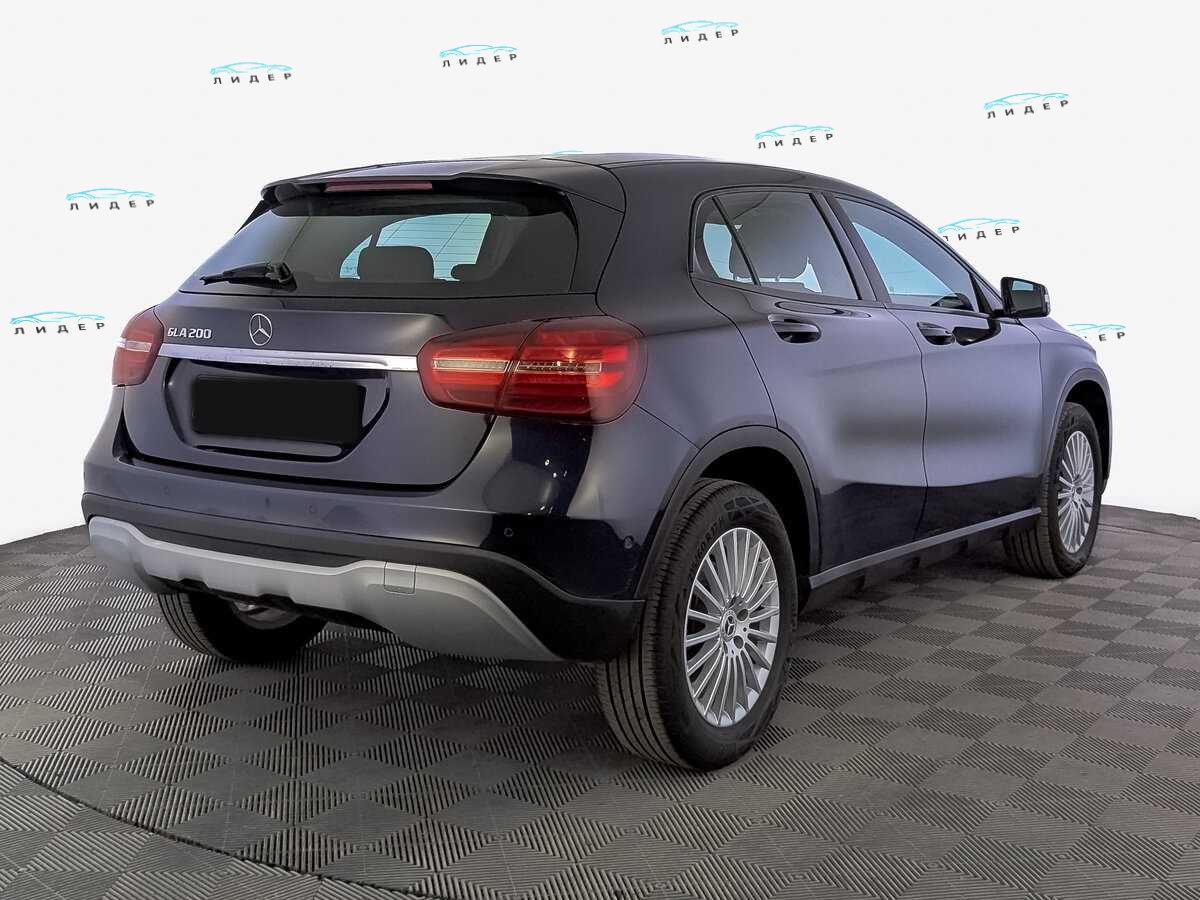 Б/У Мерседес-Бенц ГЛА 2018 года. Фото: #4