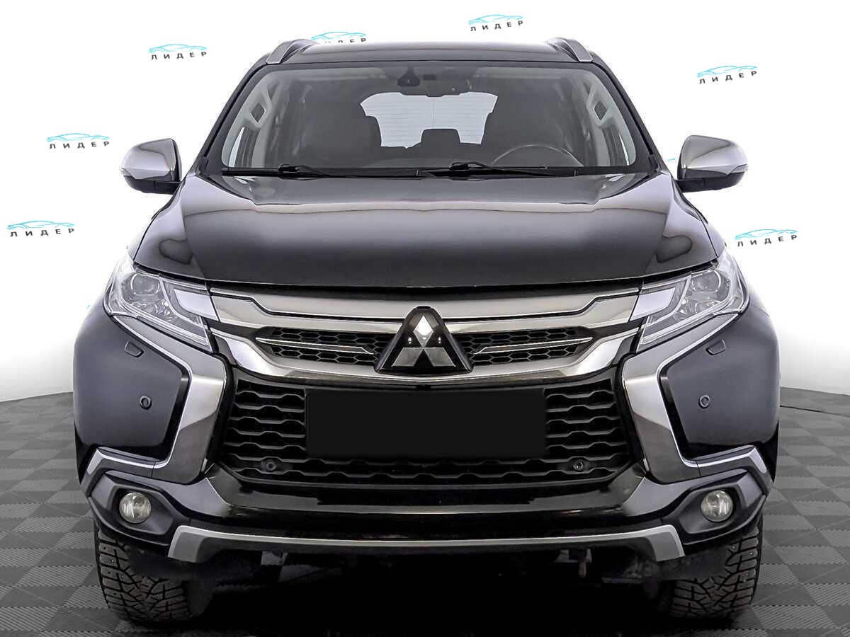 Б/У Митсубиши Паджеро Спорт 2020 года. Фото: #1