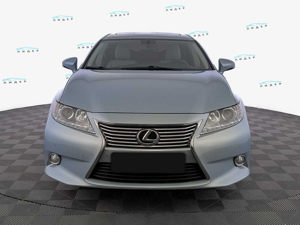 Б/У Лексус ЕС 2014 года. Фото: #1