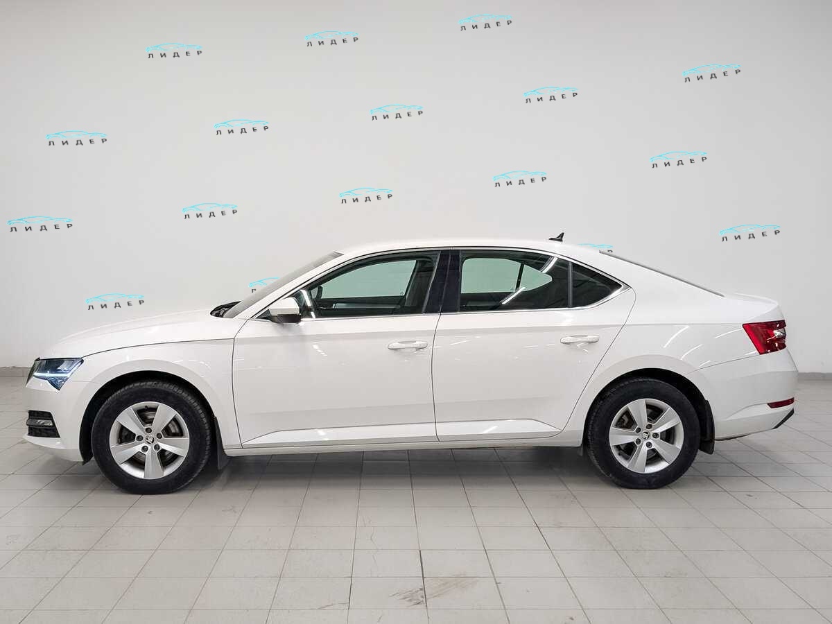 Б/У Шкода Суперб 2020 года. Фото: #8