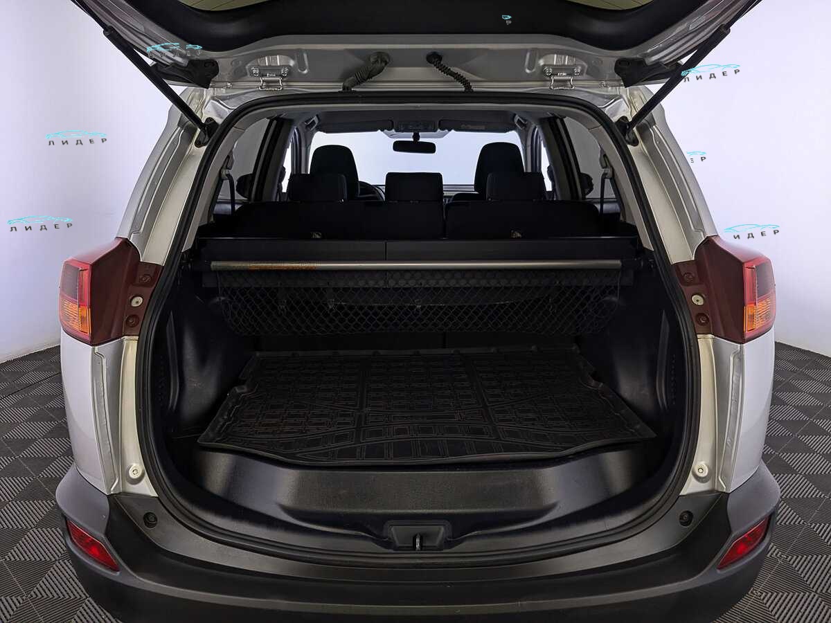 Б/У Тойота Рав4 2013 года. Фото: #9