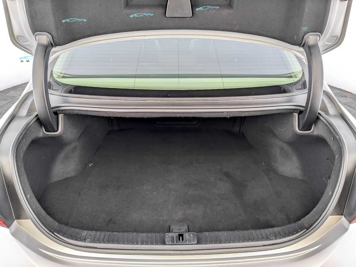 Б/У Киа Куорис 2013 года. Фото: #9