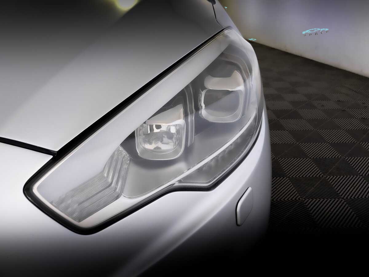 Б/У Киа Куорис 2013 года. Фото: #16