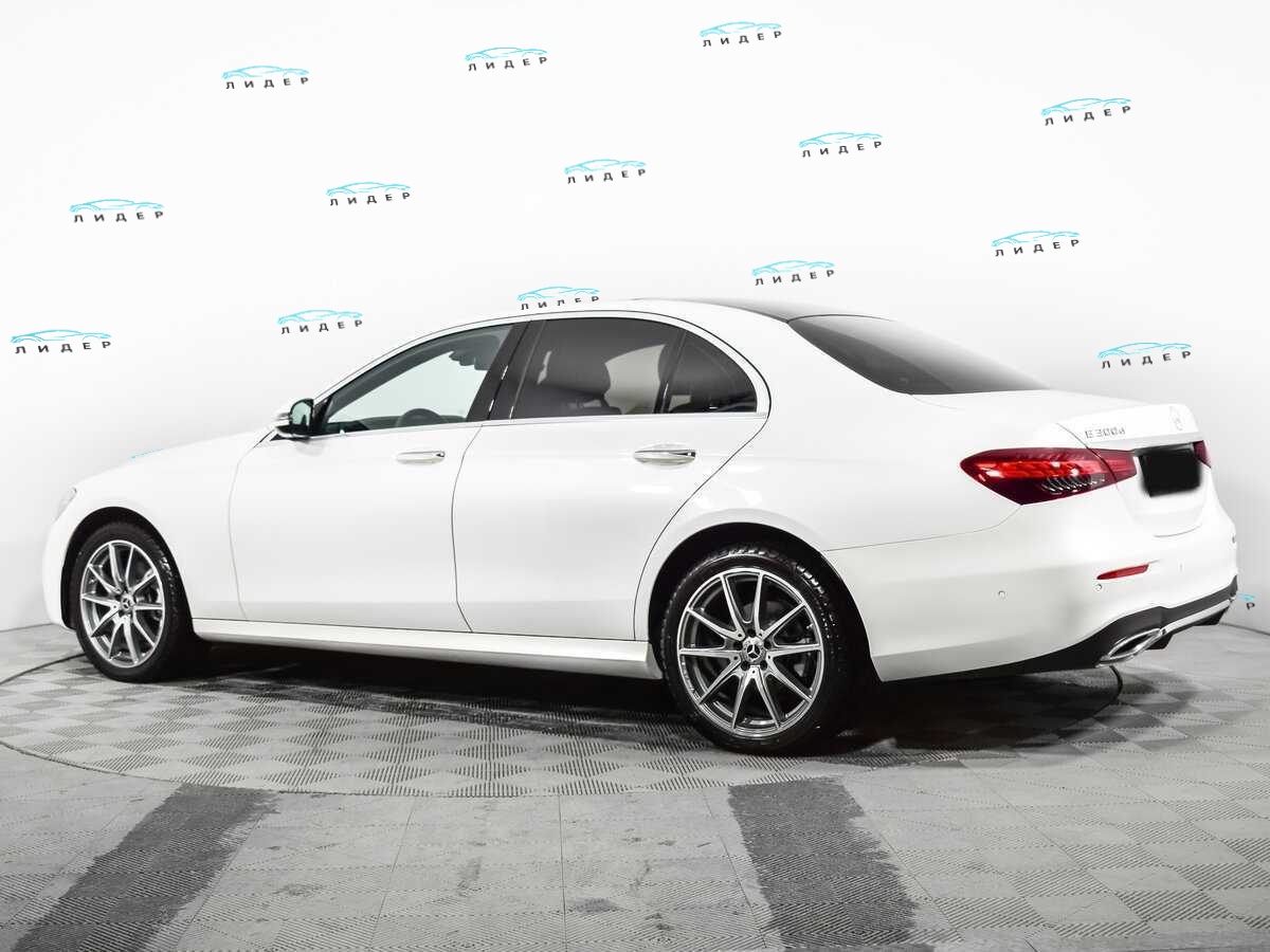 Б/У Мерседес-Бенц Е-Класс 2021 года. Фото: #6