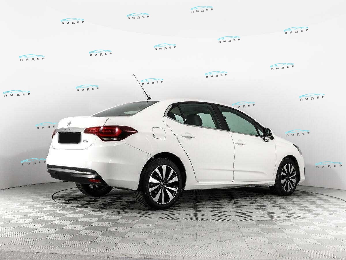 Б/У Ситроен Ц4 2016 года. Фото: #4