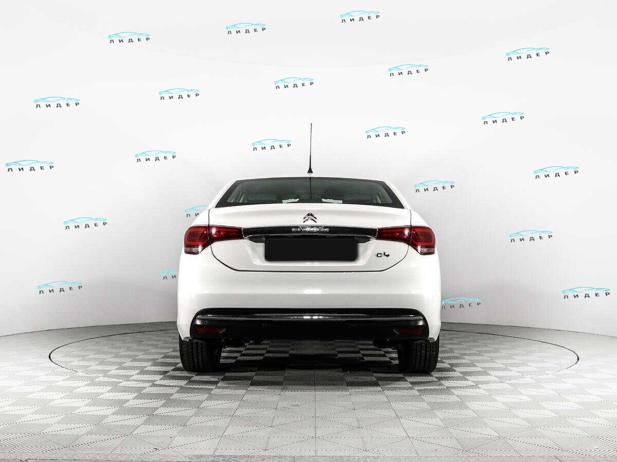 Б/У Ситроен Ц4 2016 года. Фото: #5
