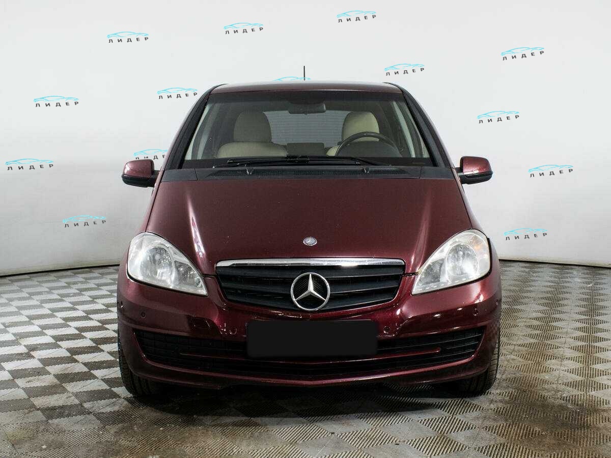 Б/У Мерседес-Бенц А-Класс 2009 года. Фото: #1