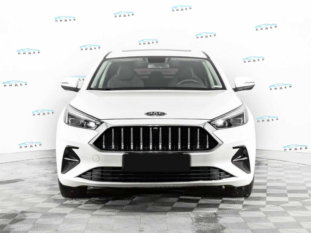 Б/У Джак Джи7 2022 года. Фото: #1