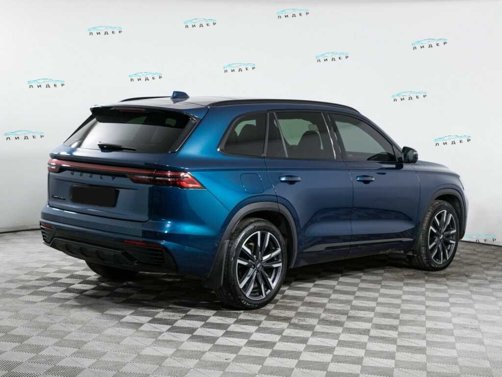 Б/У Джили Монжаро 2022 года. Фото: #3