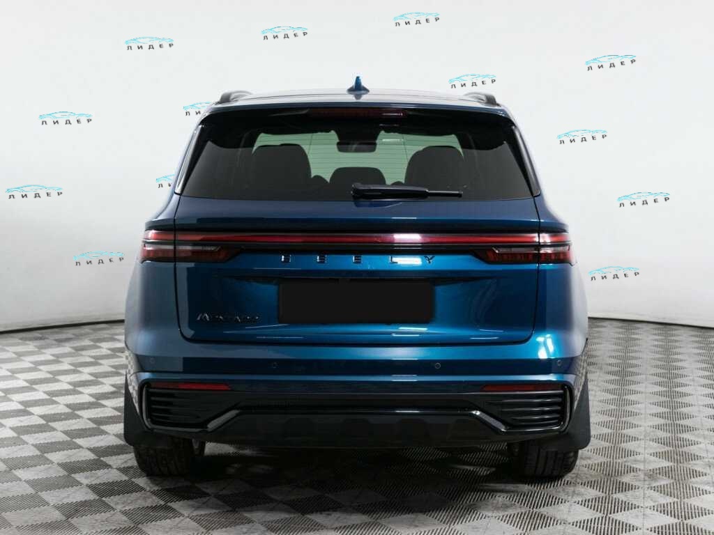 Б/У Джили Монжаро 2022 года. Фото: #4