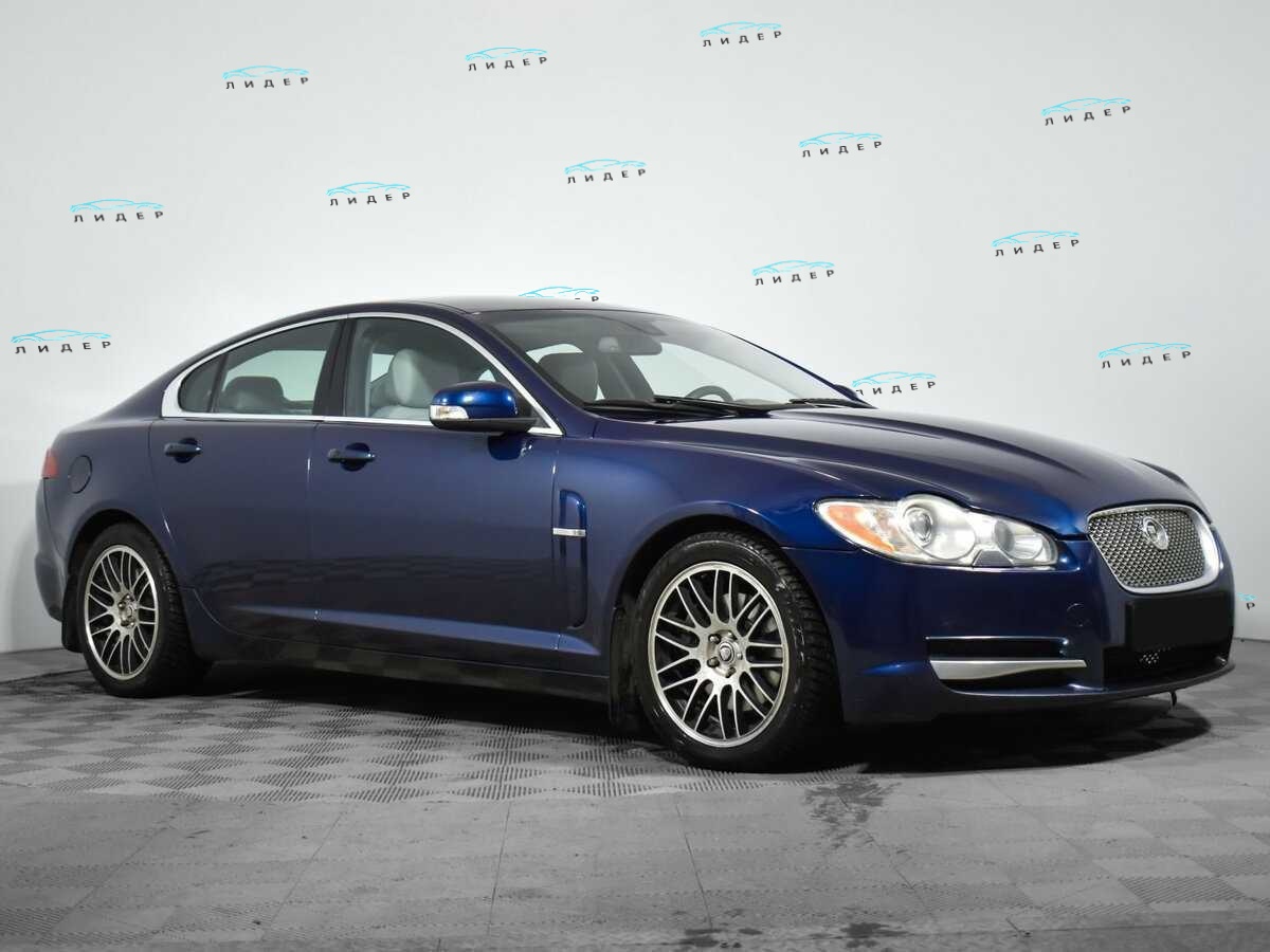 Б/У Ягуар ИксФ 2008 года. Фото: #2