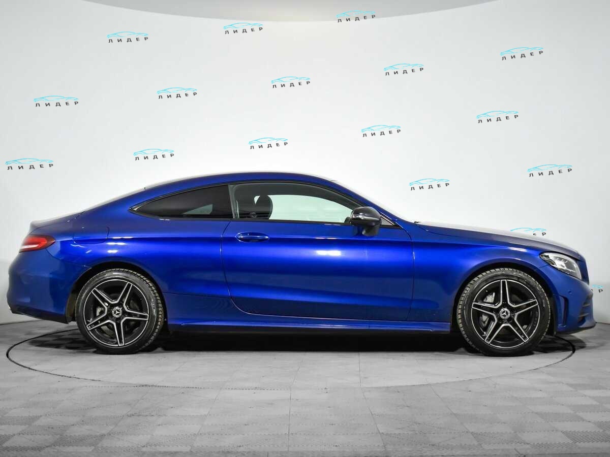 Б/У Мерседес-Бенц Ц-Класс 2018 года. Фото: #3