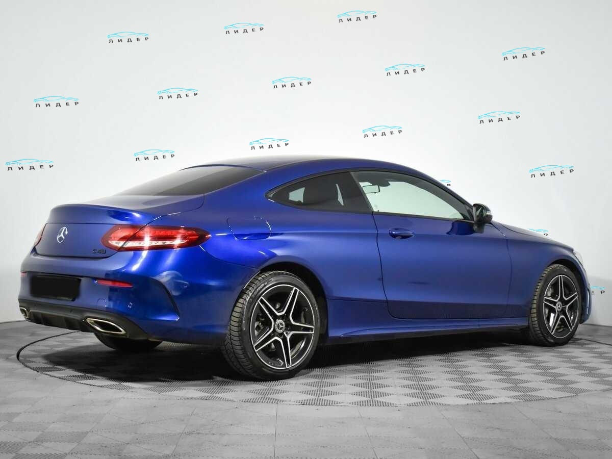 Б/У Мерседес-Бенц Ц-Класс 2018 года. Фото: #4