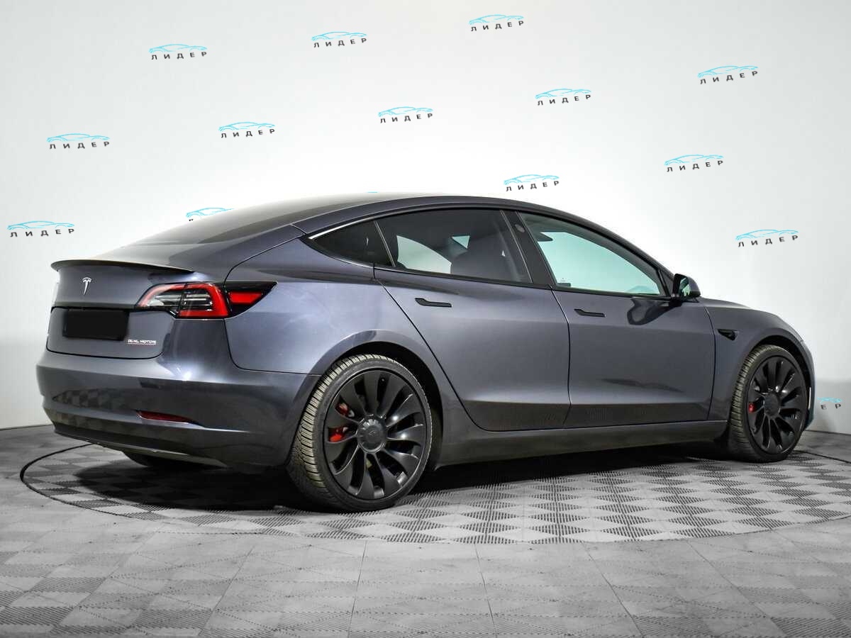 Б/У Тесла Модел 3 2023 года. Фото: #4