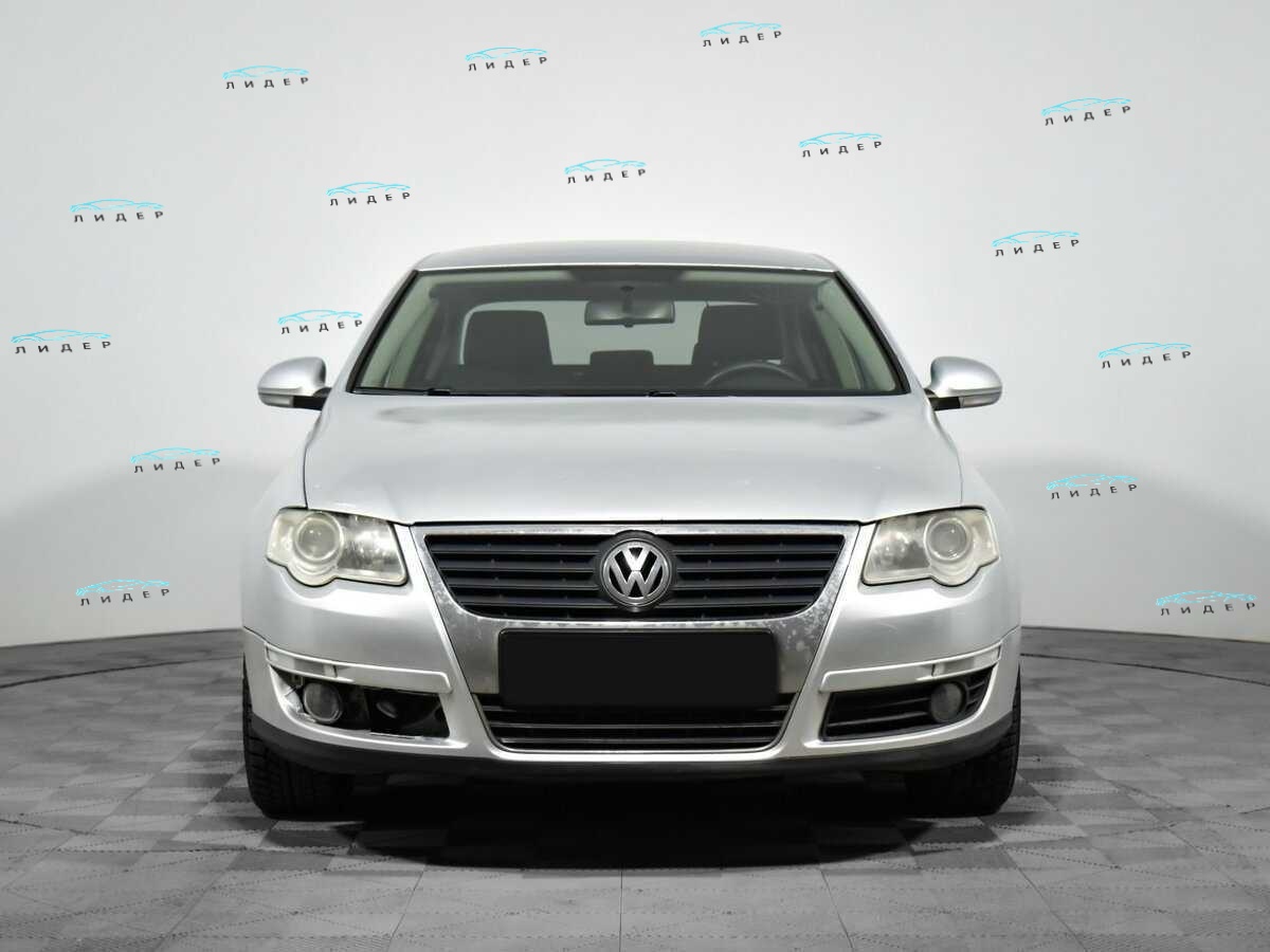 Б/У Фольксваген Пассат 2006 года. Фото: #1